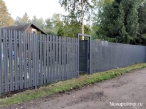 Установка забора из штакетника + откатные ворота с калиткой в пос. Ленинское